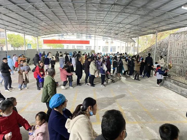 【過新年 迎元宵 創(chuàng)新篇】南丹縣人民醫(yī)院組織開展2023年慶元宵游園活動