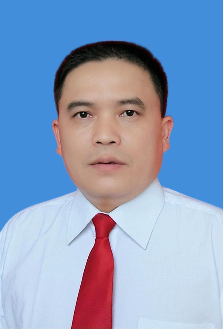 何專